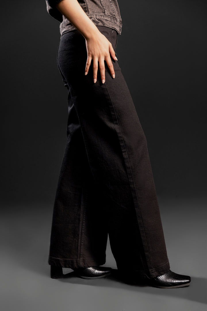 Wide Leg Fit Jeans