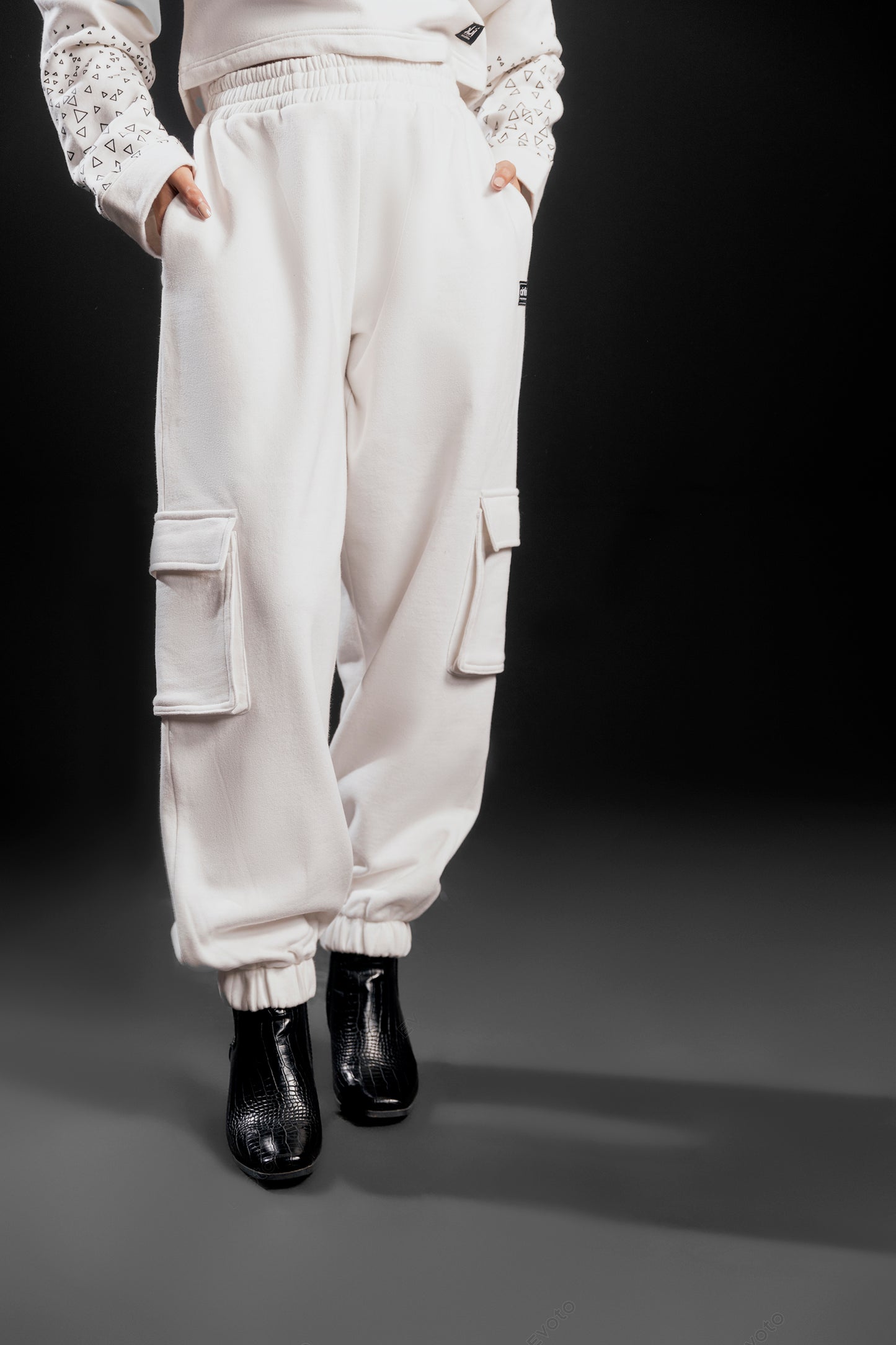 Cargo Sweat Pants (White)