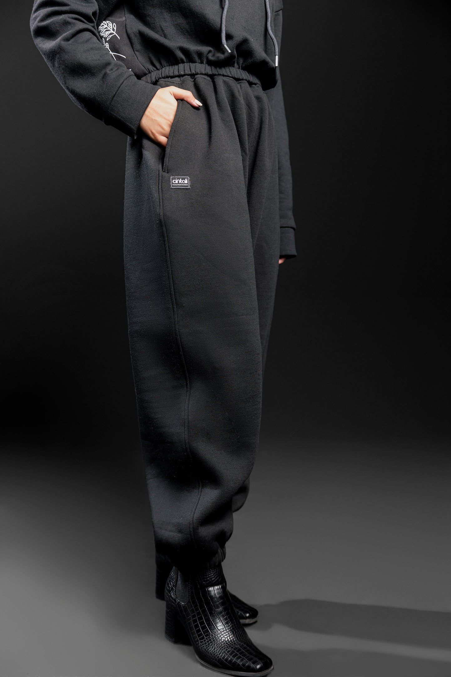 Baggy Sweat Pants (Black)