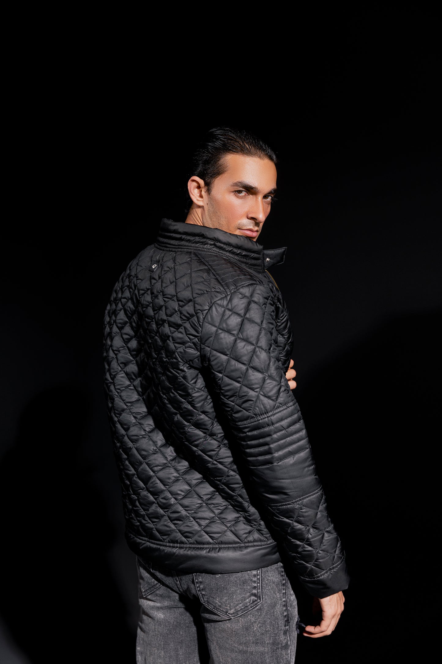 Diamond Puffer Jacket (Black)