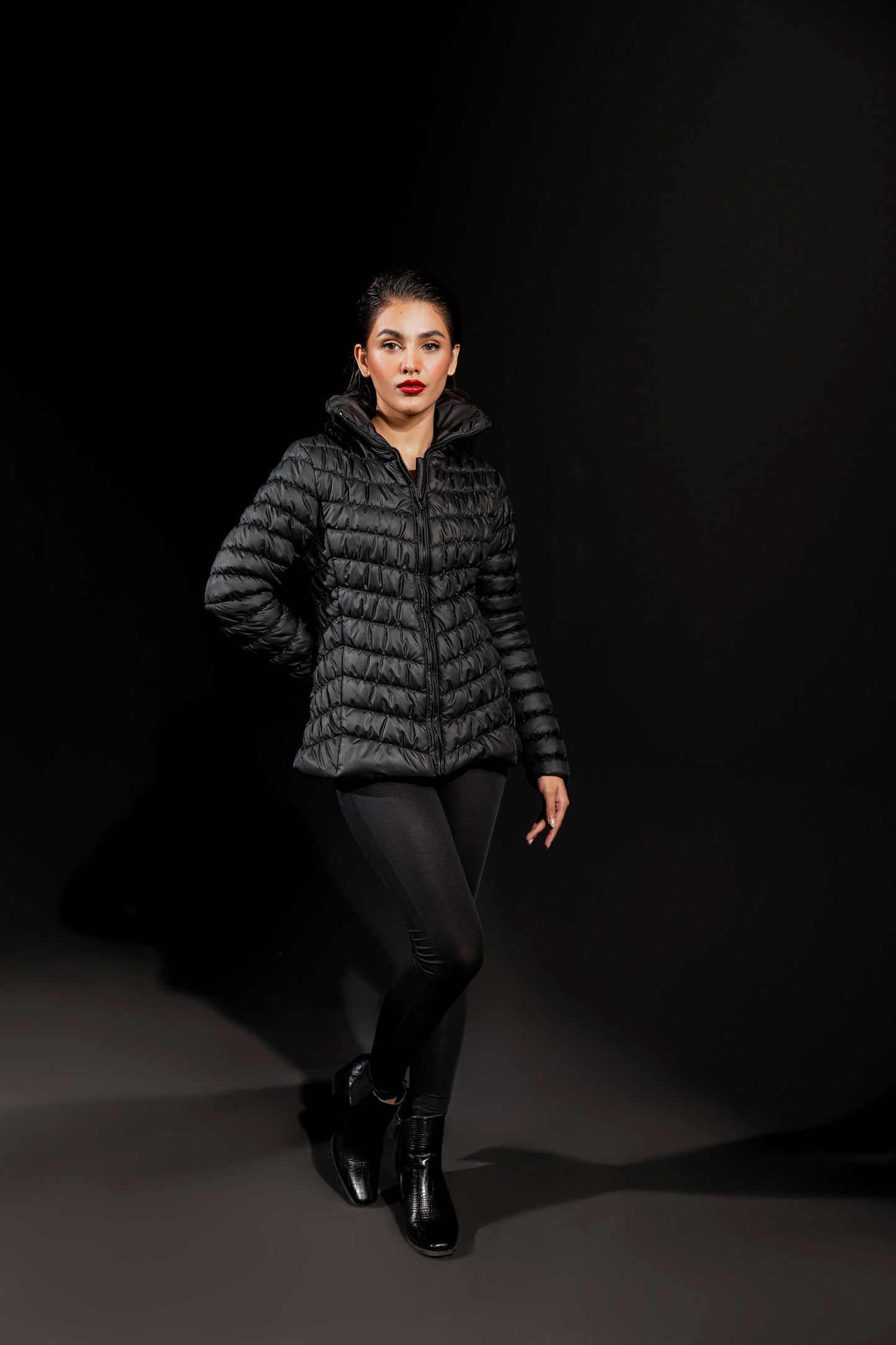 Body Fit Puffer Jacket (Black)