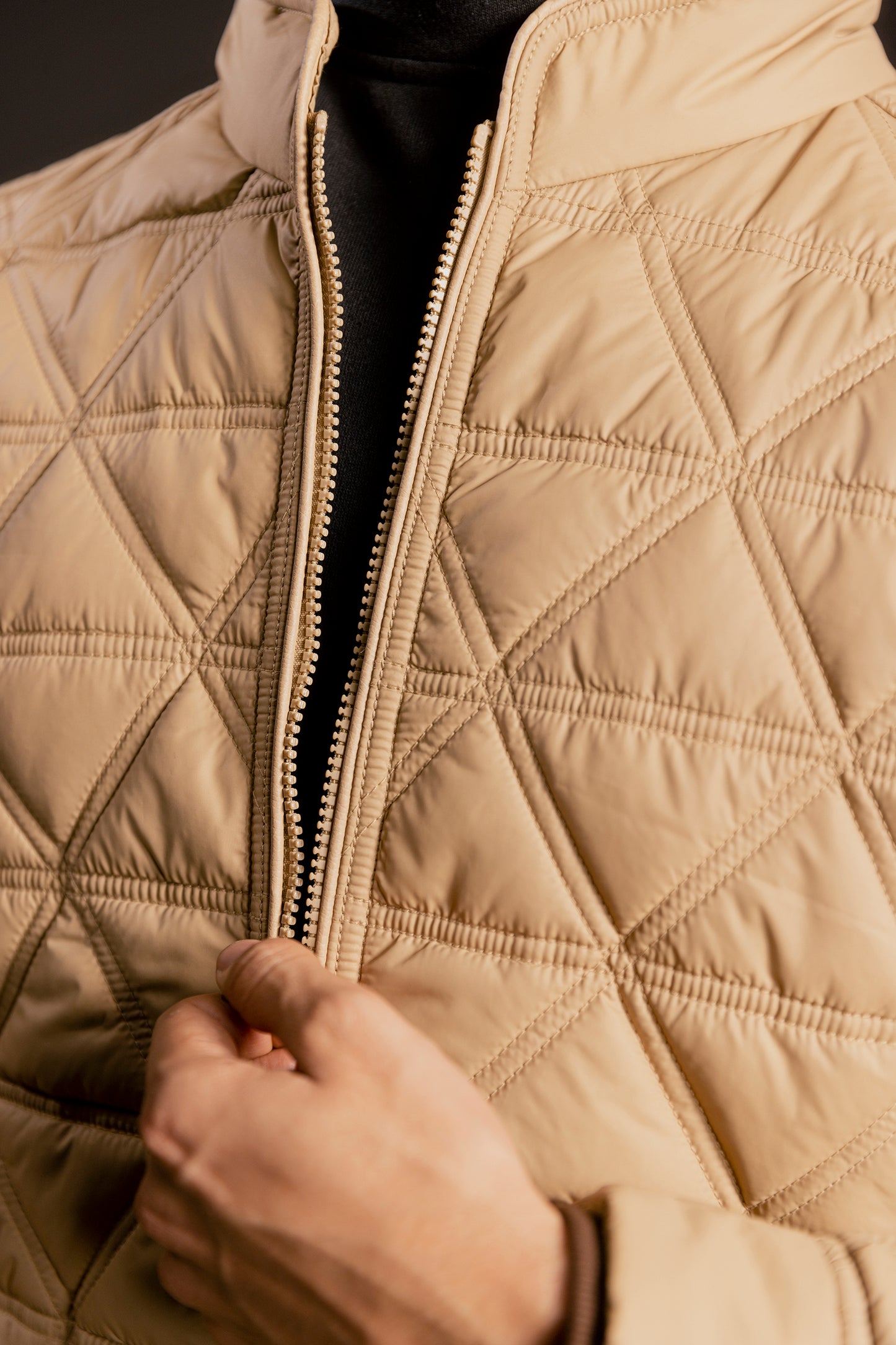 Quilted Puffer Jacket (Beige)