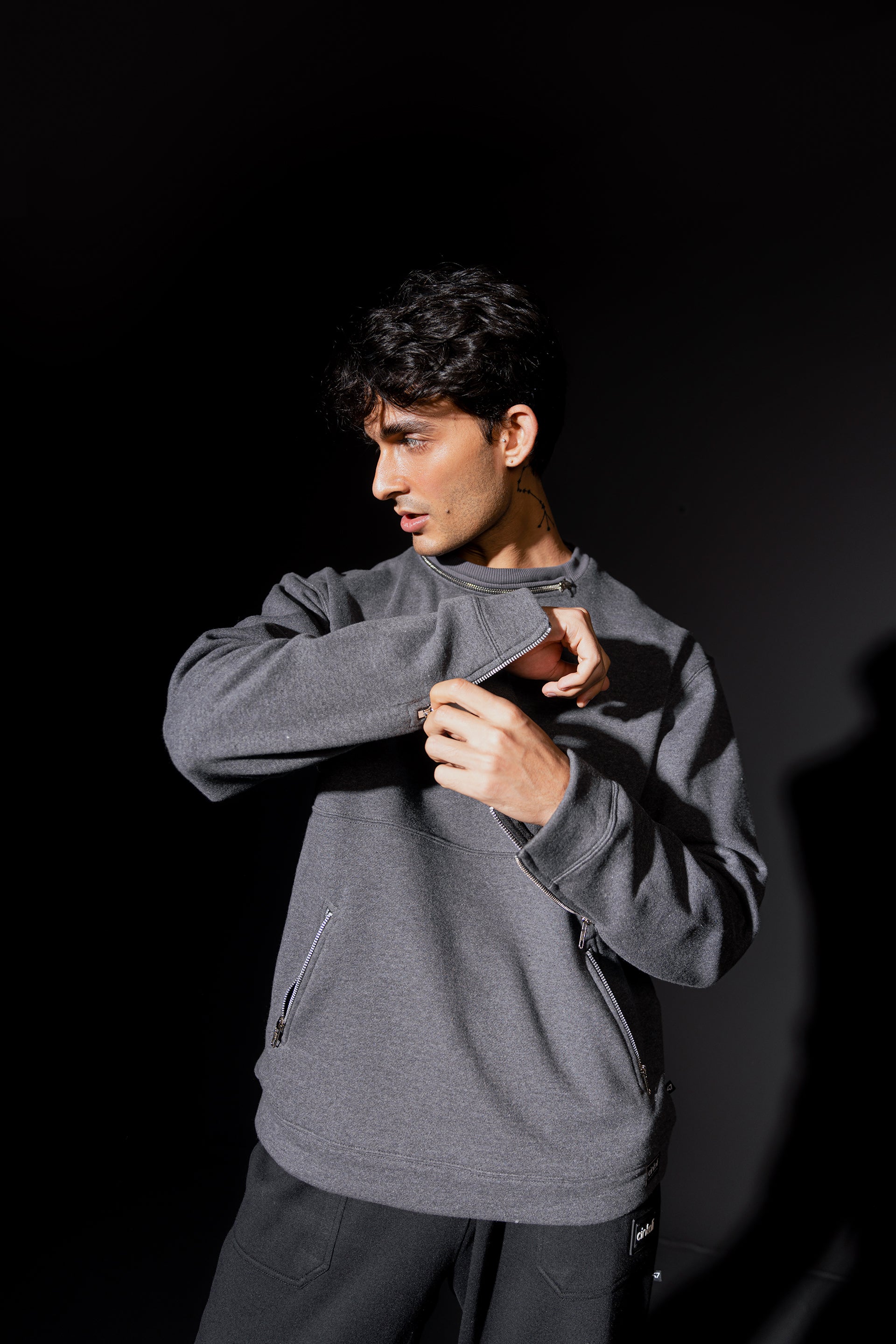 Multi Zip Sweat Shirt