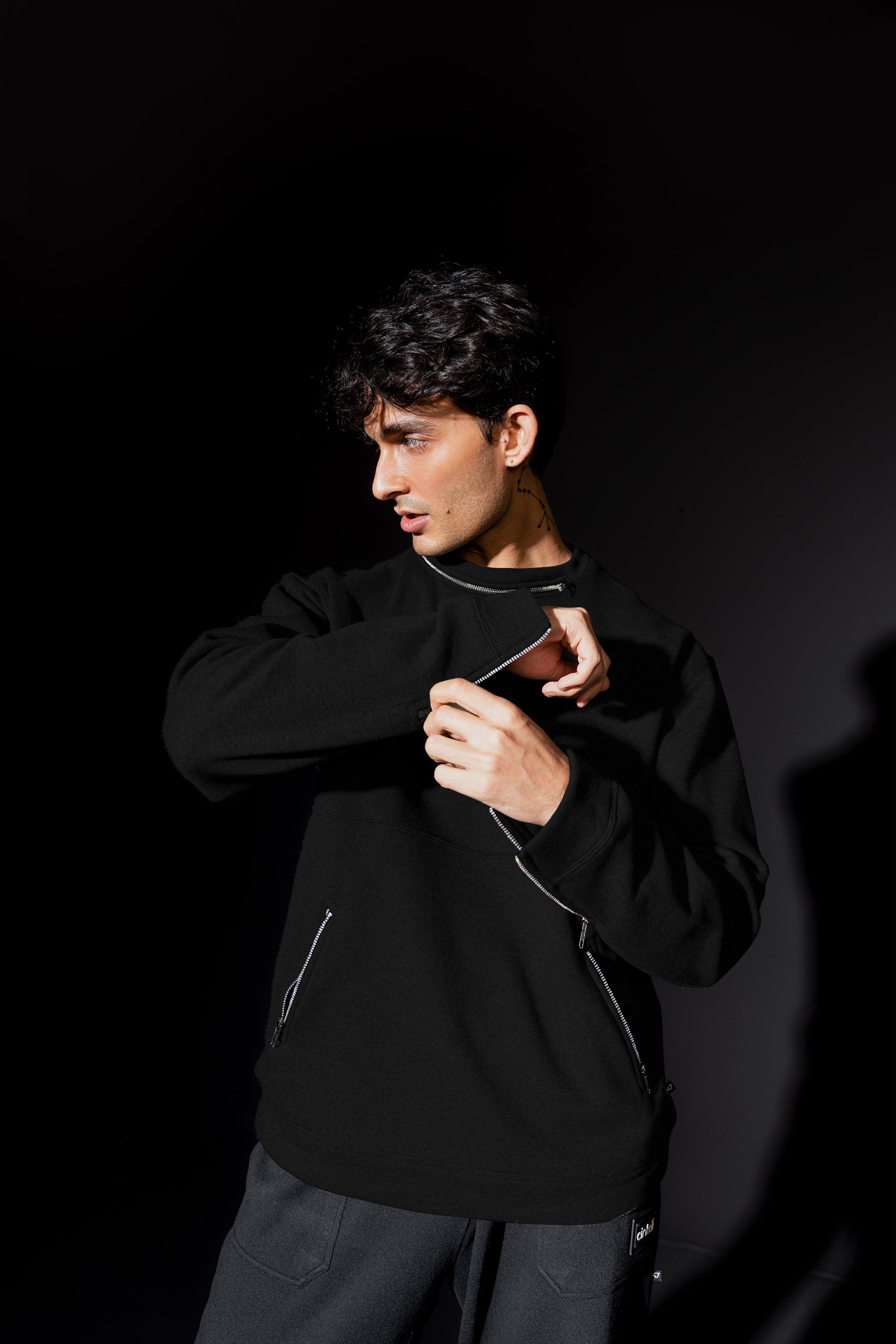 Multi Zip Sweat Shirt