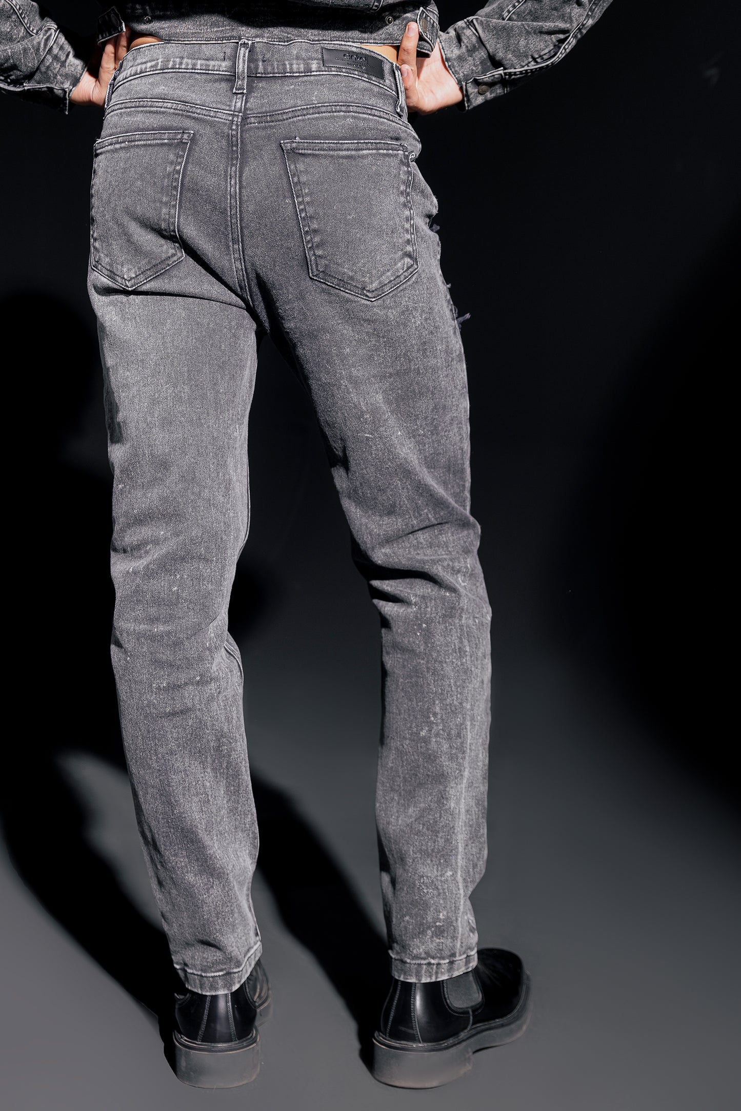 Relax Fit Jeans (Charcoal)