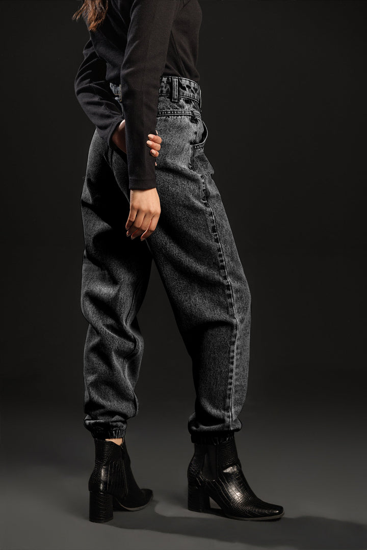 Slouchy Fit Jeans