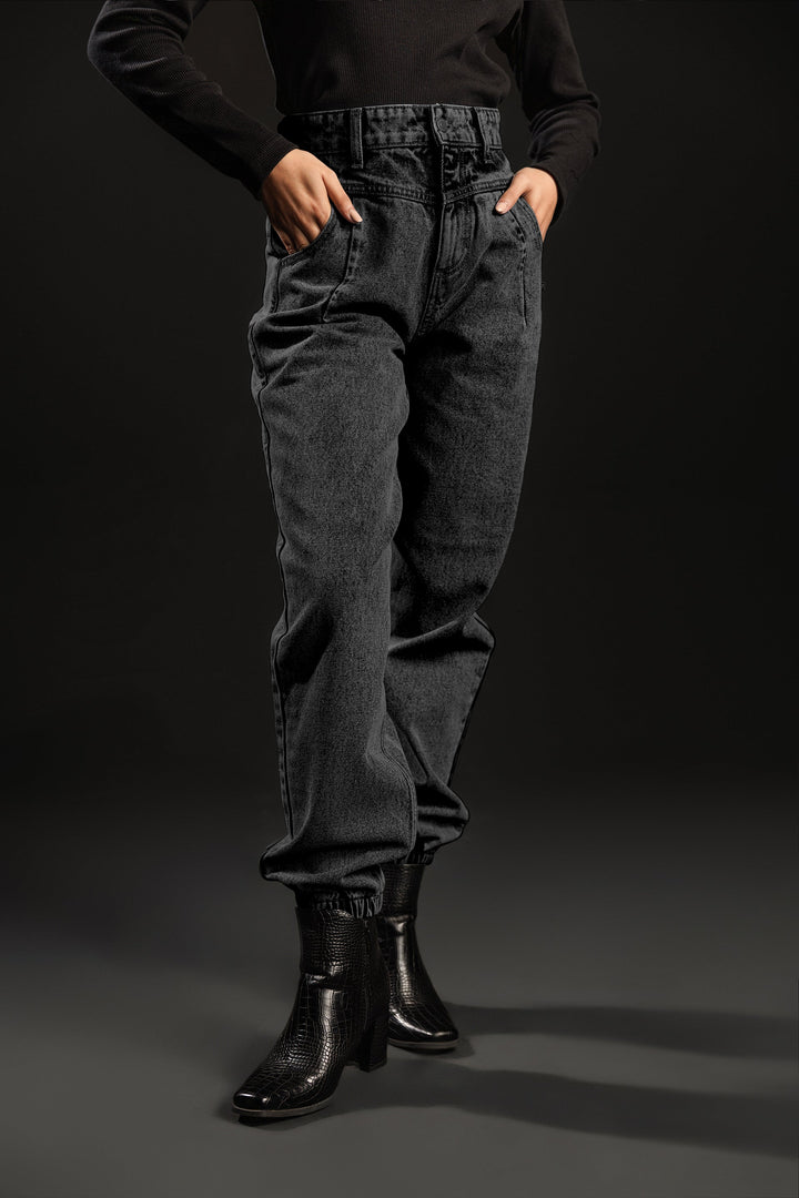 Slouchy Fit Jeans