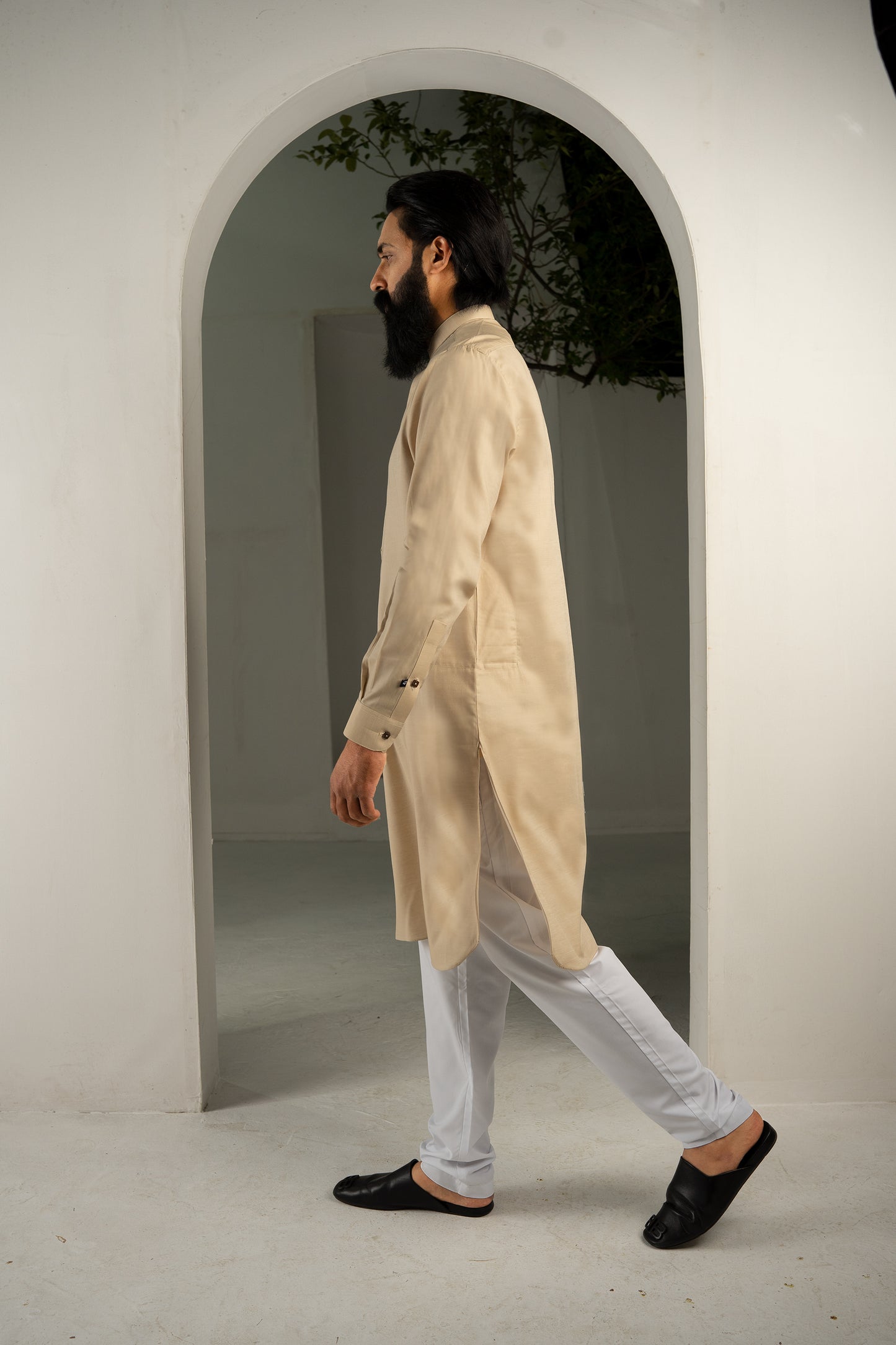 CLASSIC BANANA BISCUIT KURTA & WHITE TROUSER