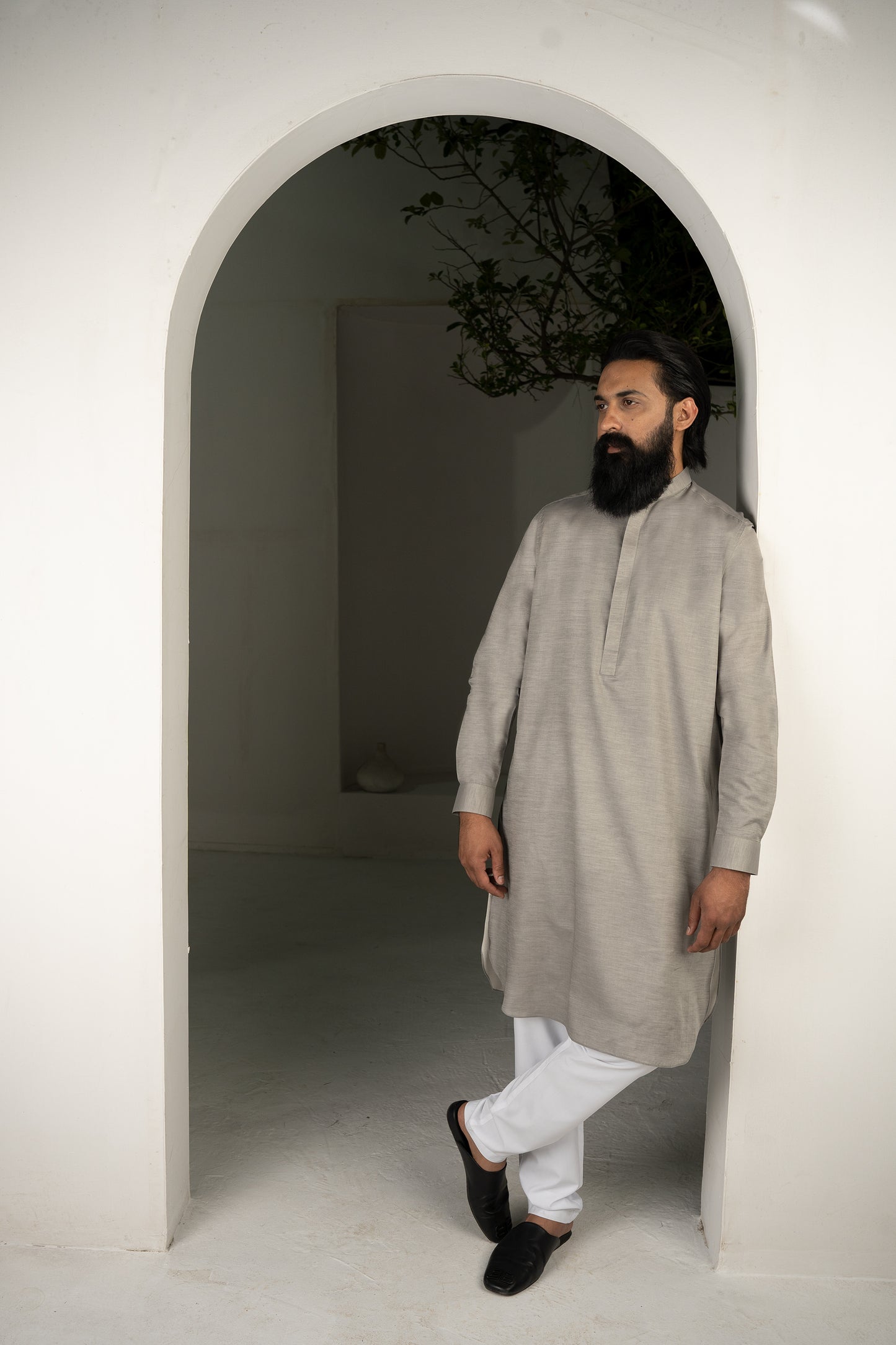 CLASSIC RHINO GREY KURTA & WHITE TROUSER