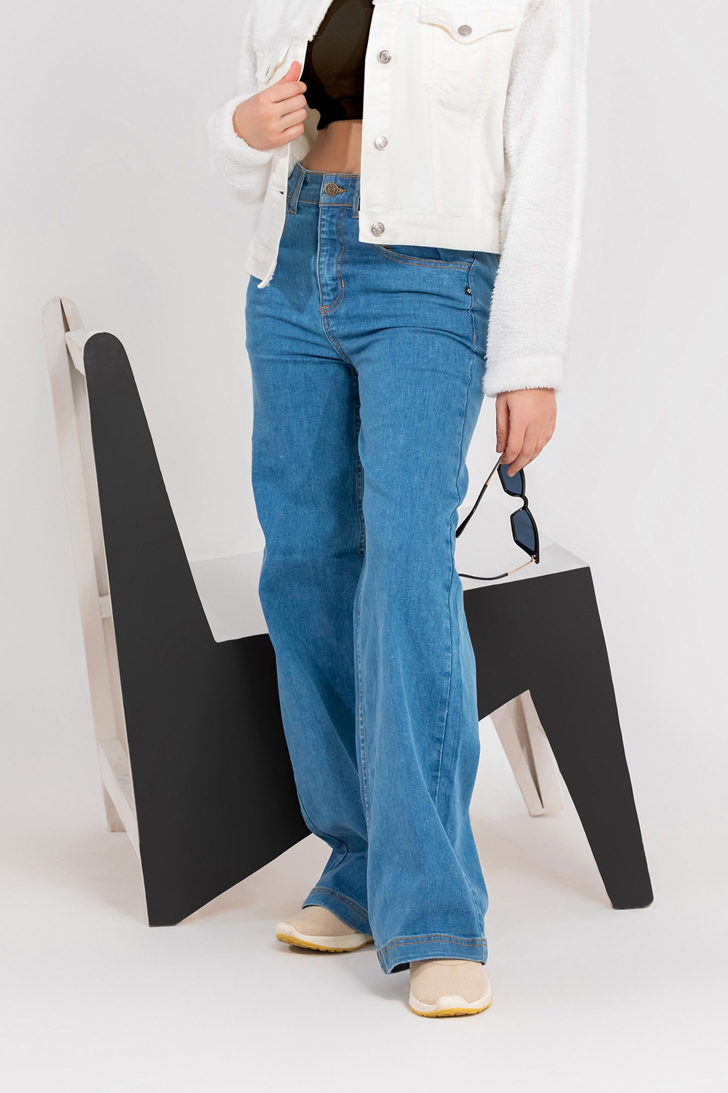 Wide Leg Fit Jeans (Light Blue)